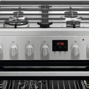 AEG CKB64412BM - Gasfornuis review: snelle opwarming, kookplaat