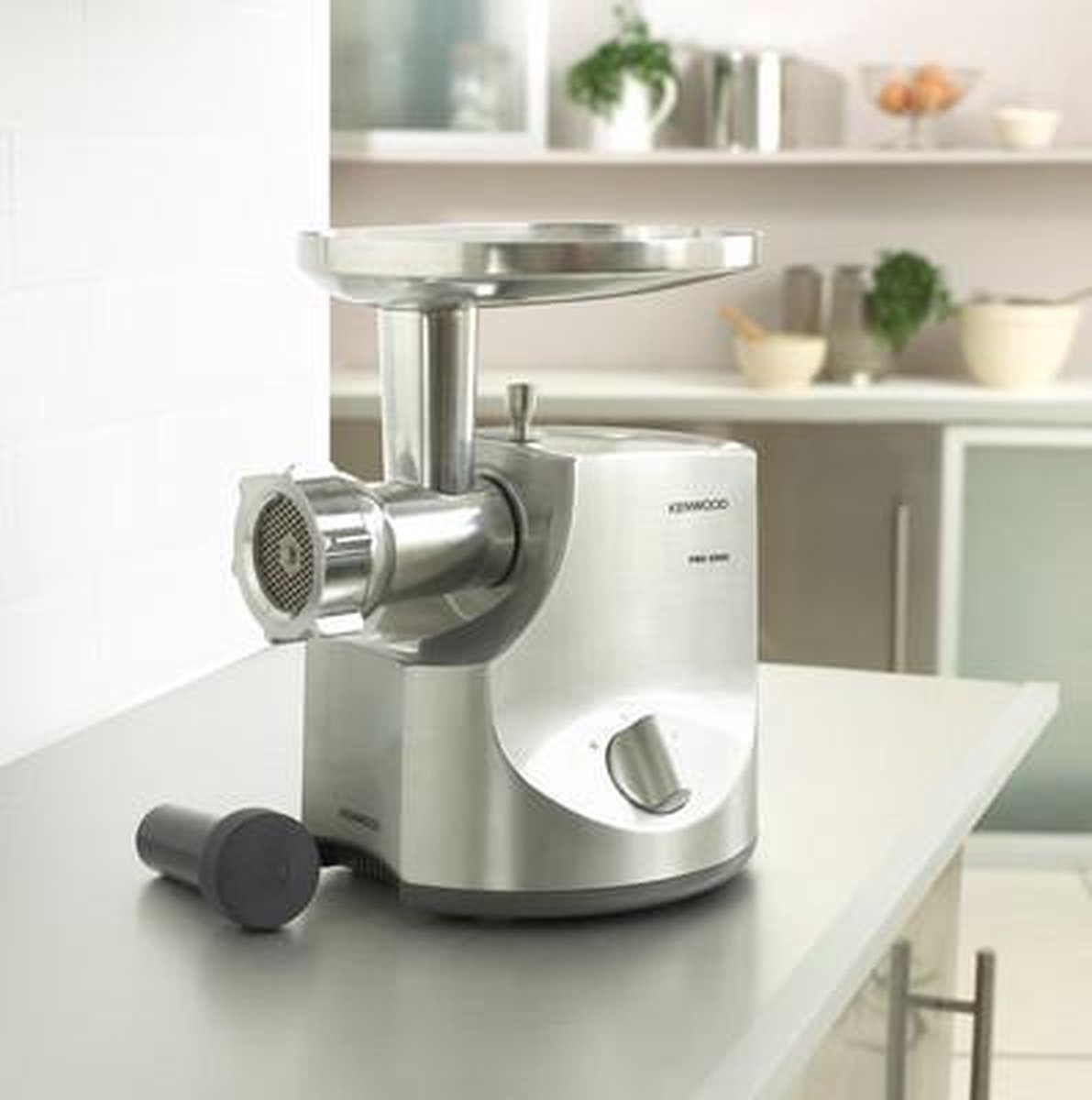 Kenwood MG700 vleesmolen review: snel gehakt, RVS kwaliteit
