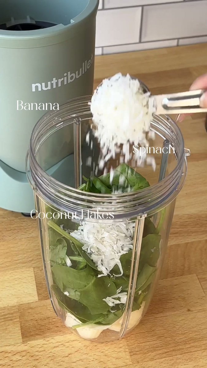 Nutribullet Exclusive Pastel - Blender - 900 Watt - Smoothie Maker - Incl. To Go Deksel & Accessoires - Jade review: snelle smoothies en ijs crushen, krachtige blender