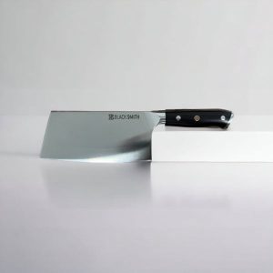 Blacksmith Hakmes/Cleaver - Zwart Ebben Hout - Duits Hard Staal test: botten hakken, keukenmes