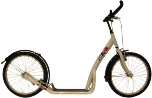 Step Bike2GO wit 20 inch review: compacte stadsstep